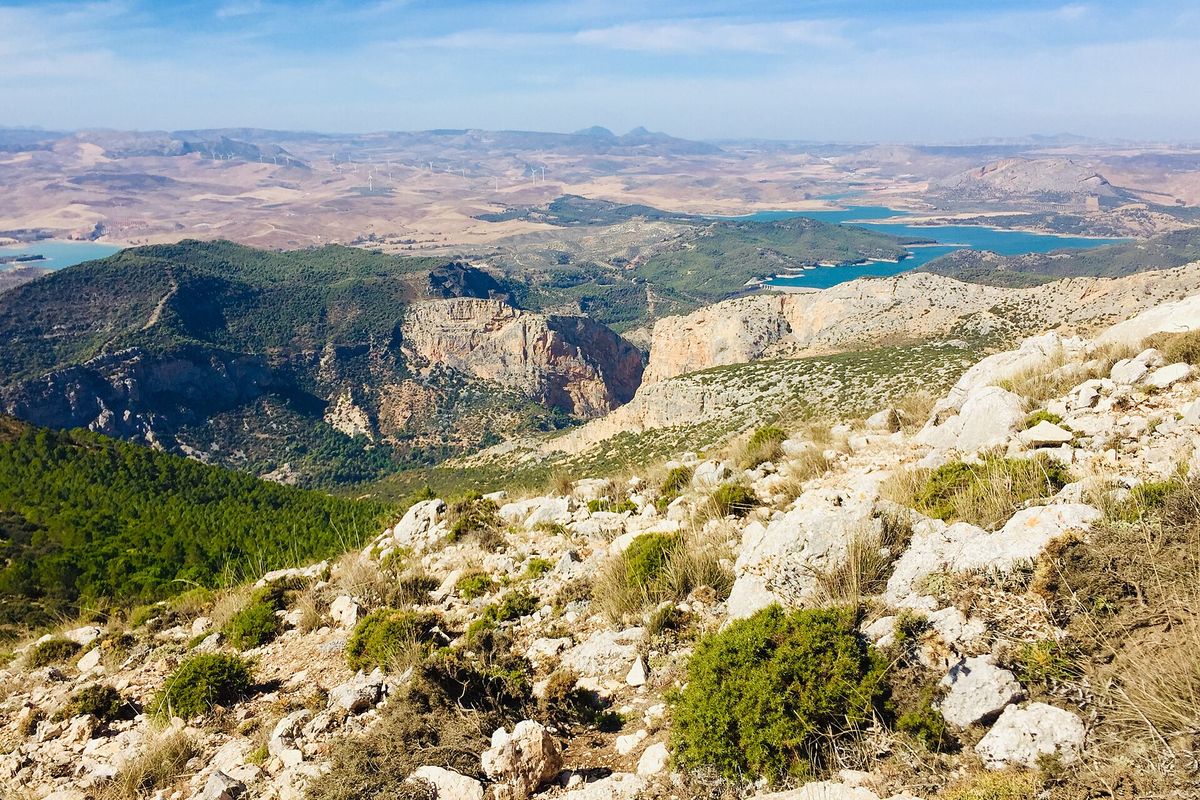 El Chorro, el acceso sur del Caminito del Rey y su estación de Cercanías